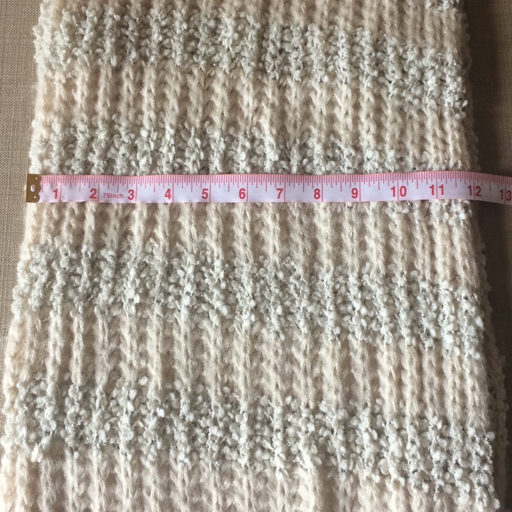 Double Loop Scarf - Picture 8 of 8